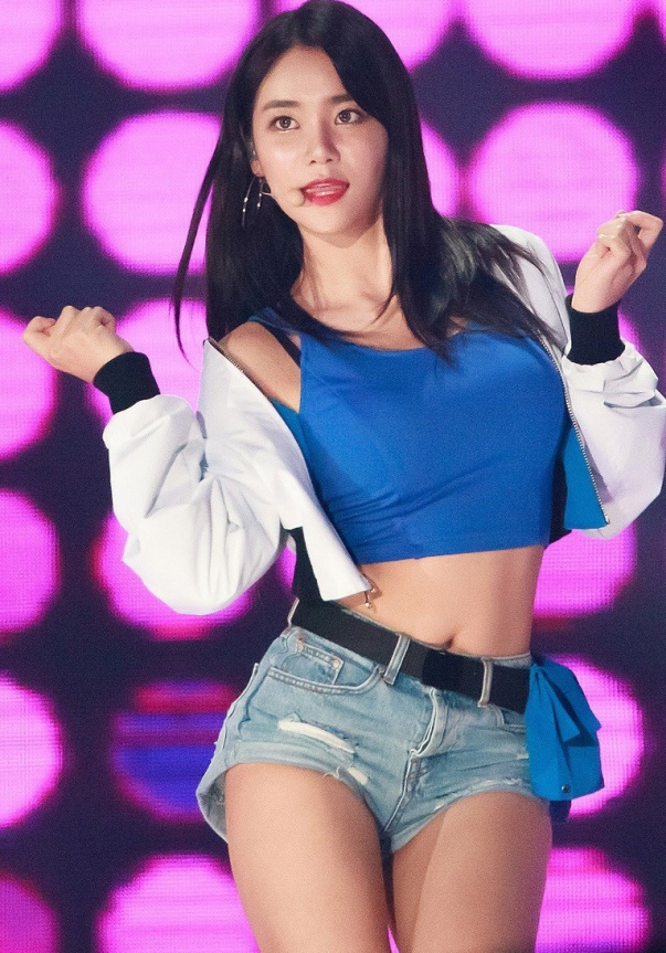 aoa 유나
