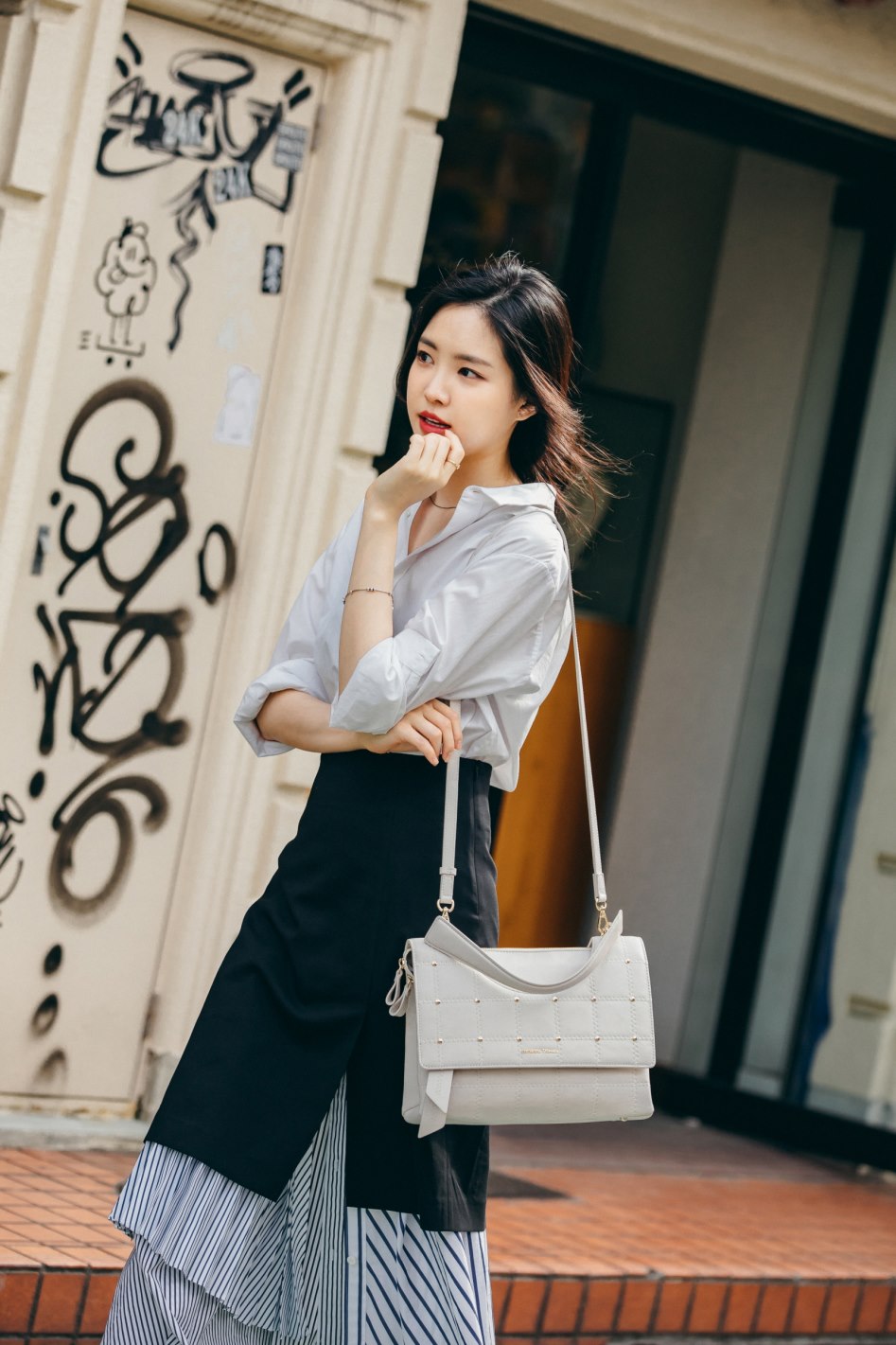 손나은