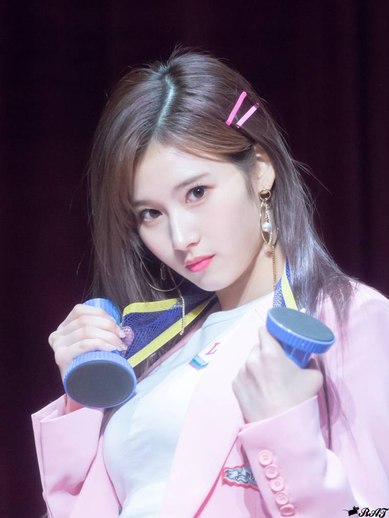 사나