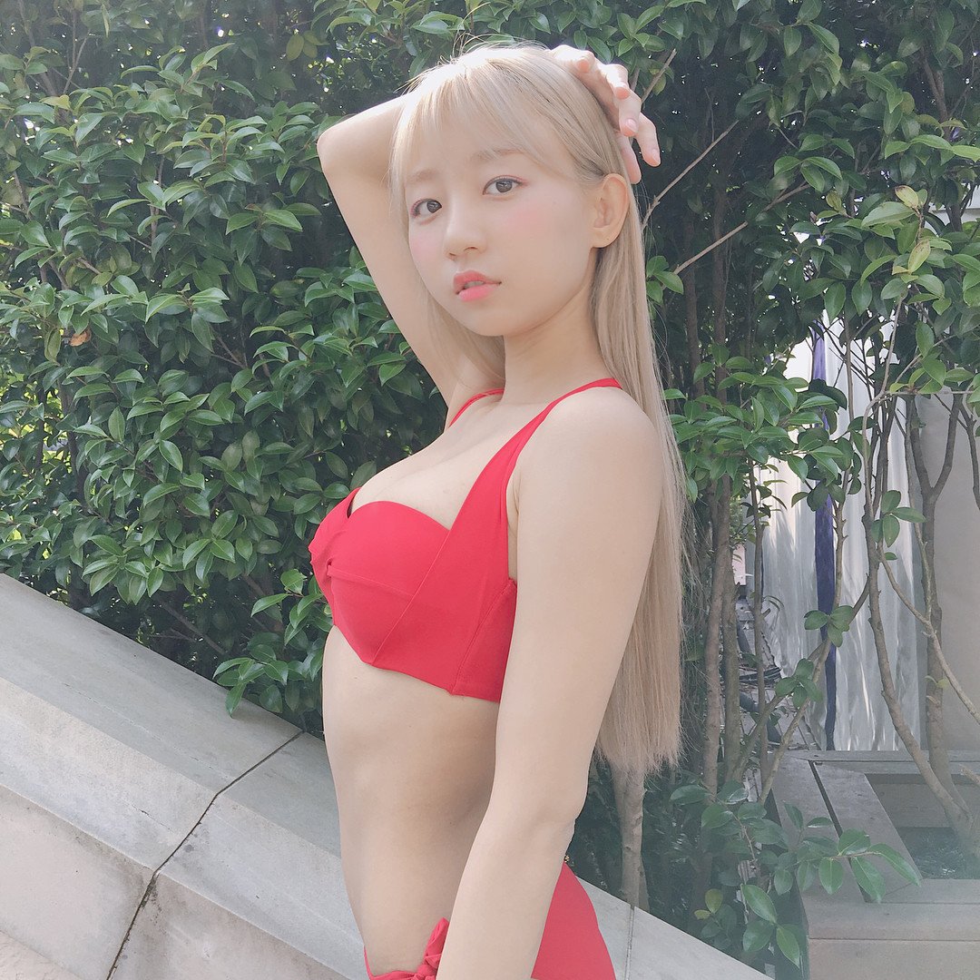 표은지 비키니
