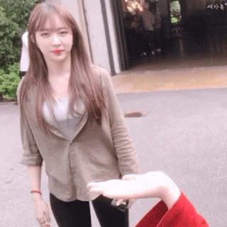팬서비스가 투철한 하니