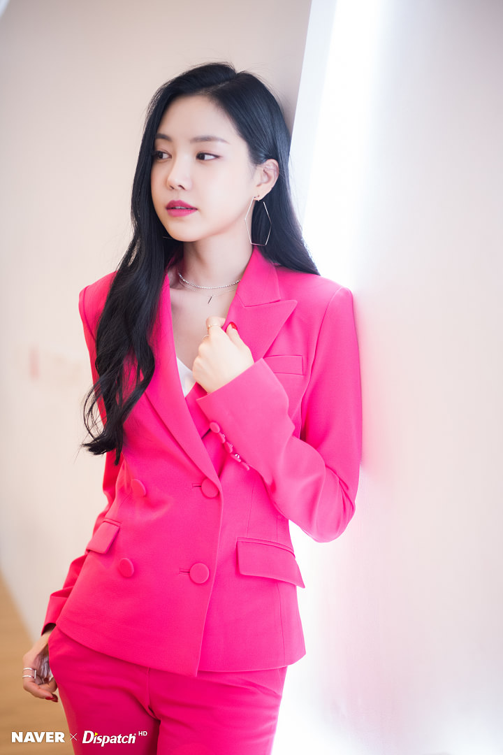 손나은