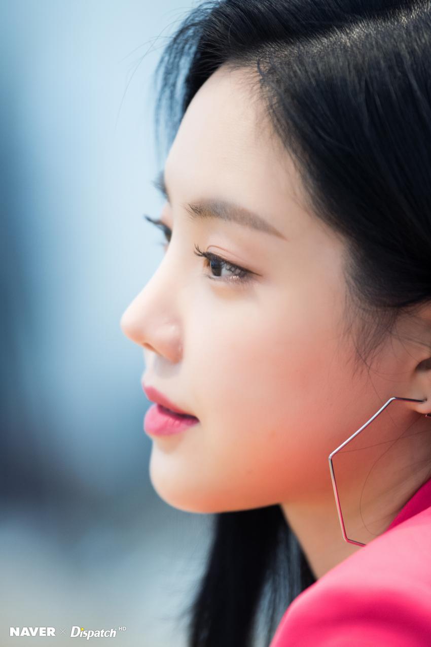 손나은