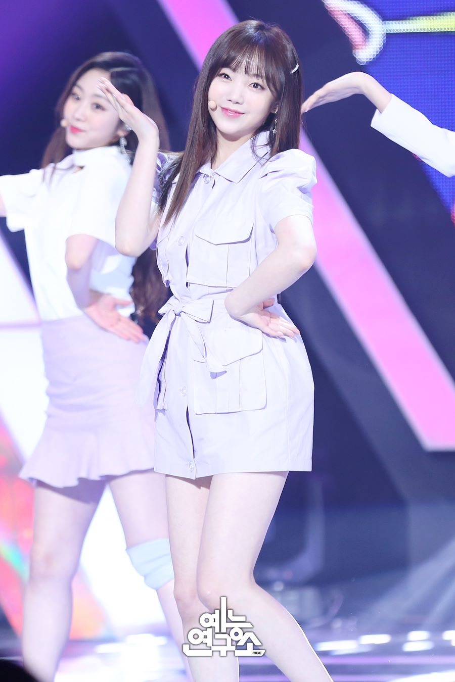 러블리지 케이 전신샷
