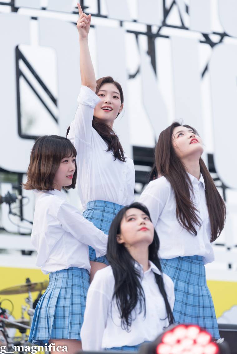 정채연