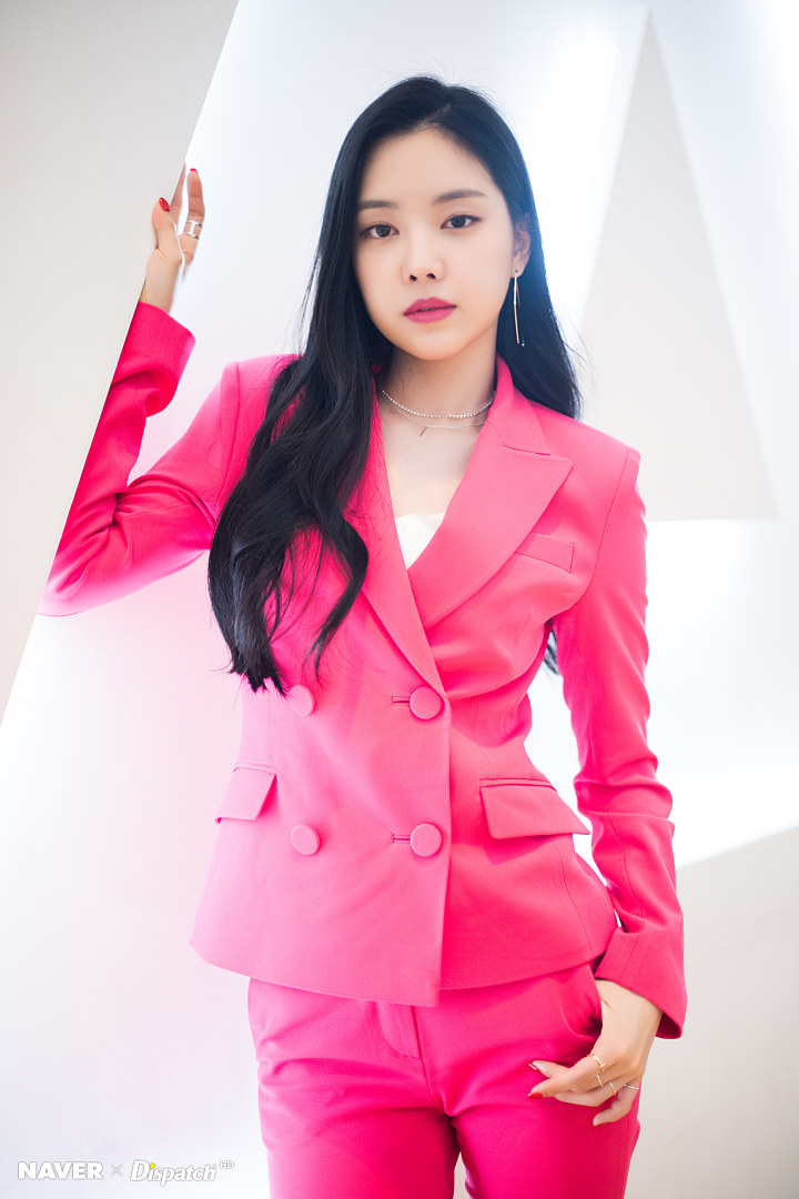 손나은