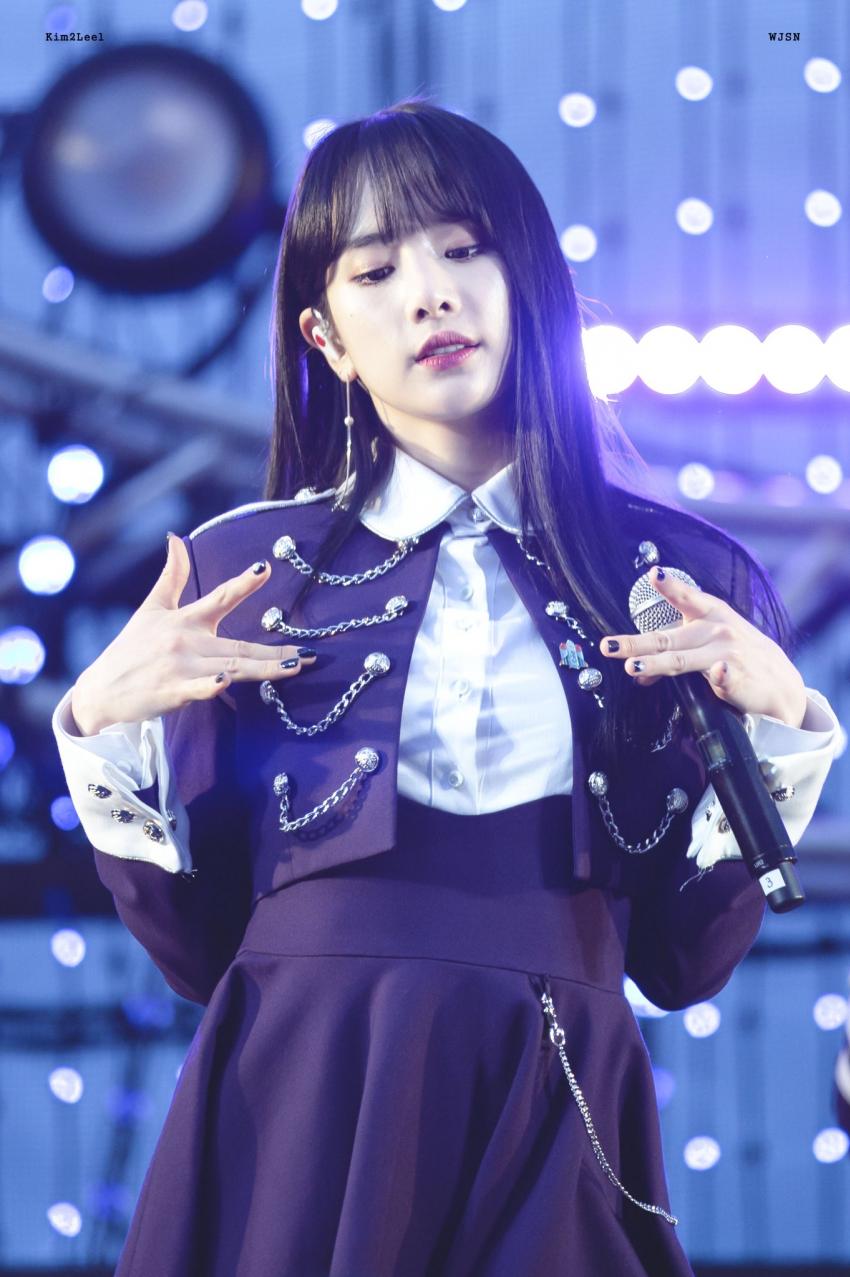 우주소녀 설아